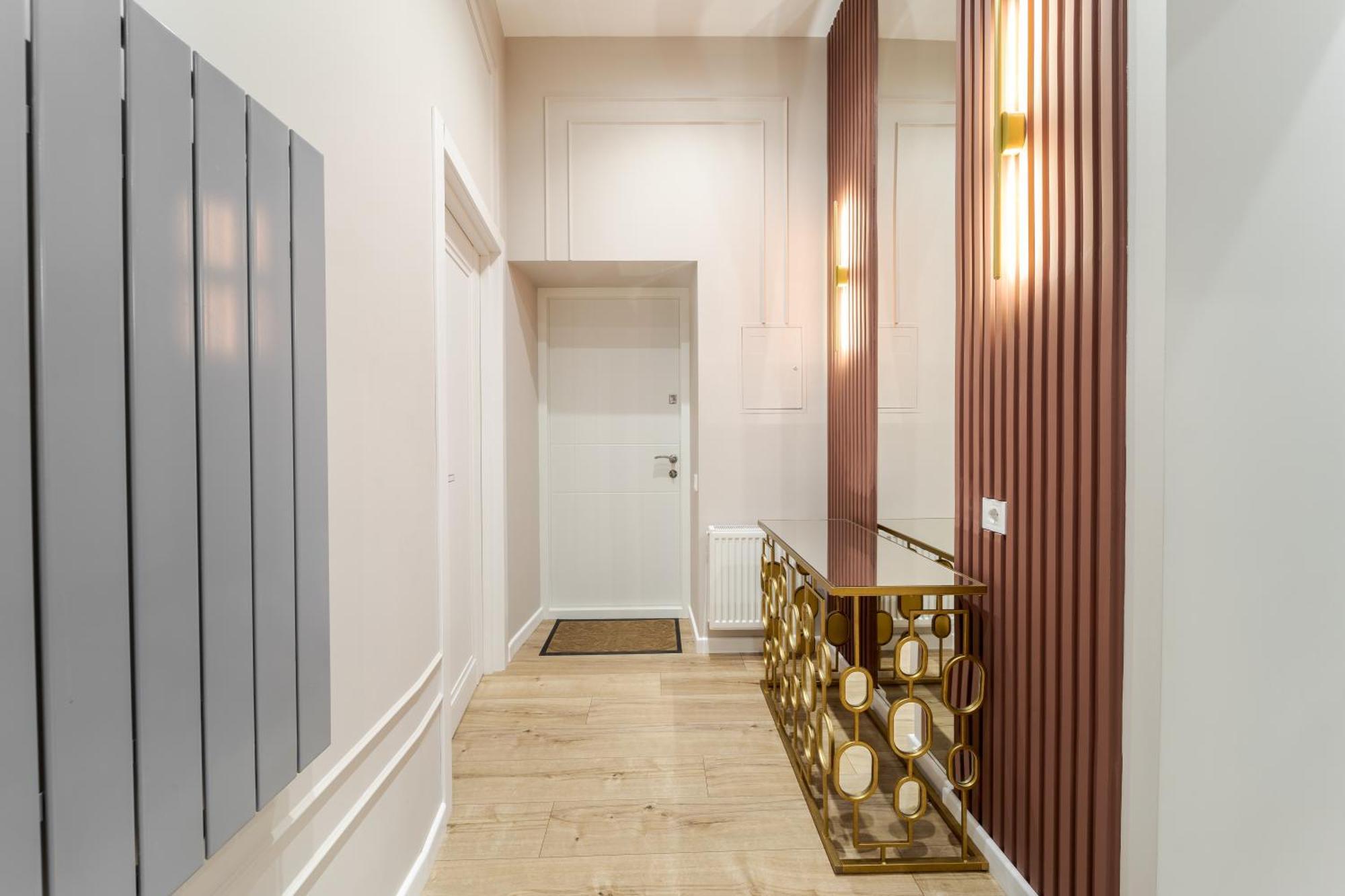 Leogrand Apartments On Leontovycha 17 利沃夫 外观 照片